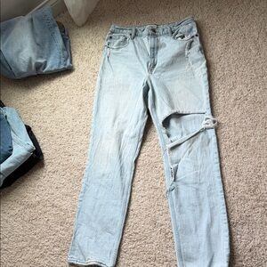 Light Blue Distressed Jeans 12 long